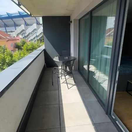 Ah Atrium Iii Apartman