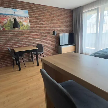 Apartman Ah Atrium Iii